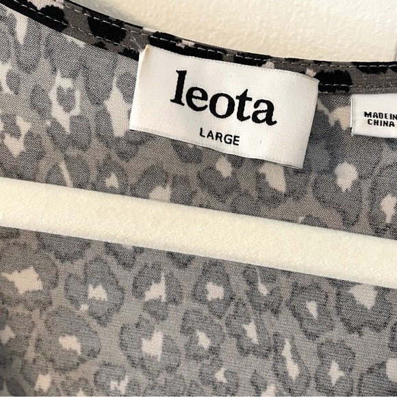 Leota faux-wrap dress - Picture 3 of 3